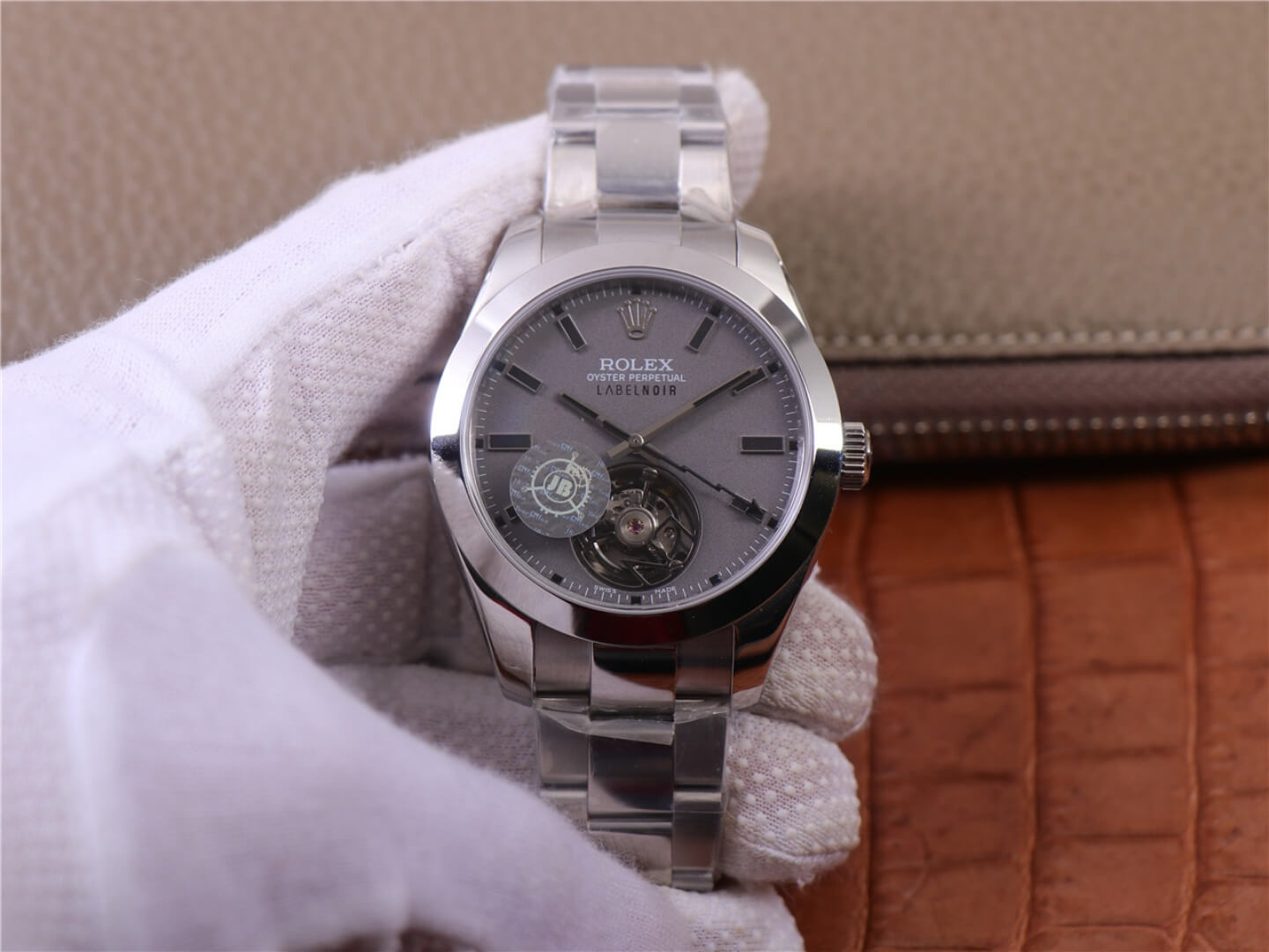 JB Factory Replica Rolex Milgauss Base 116400 Label Noir Design LNT01HS-001 Silver case watch JB Factory Replica Rolex Milgauss Base 116400 Label Noir Design LNT01HS-001 Silver case watch