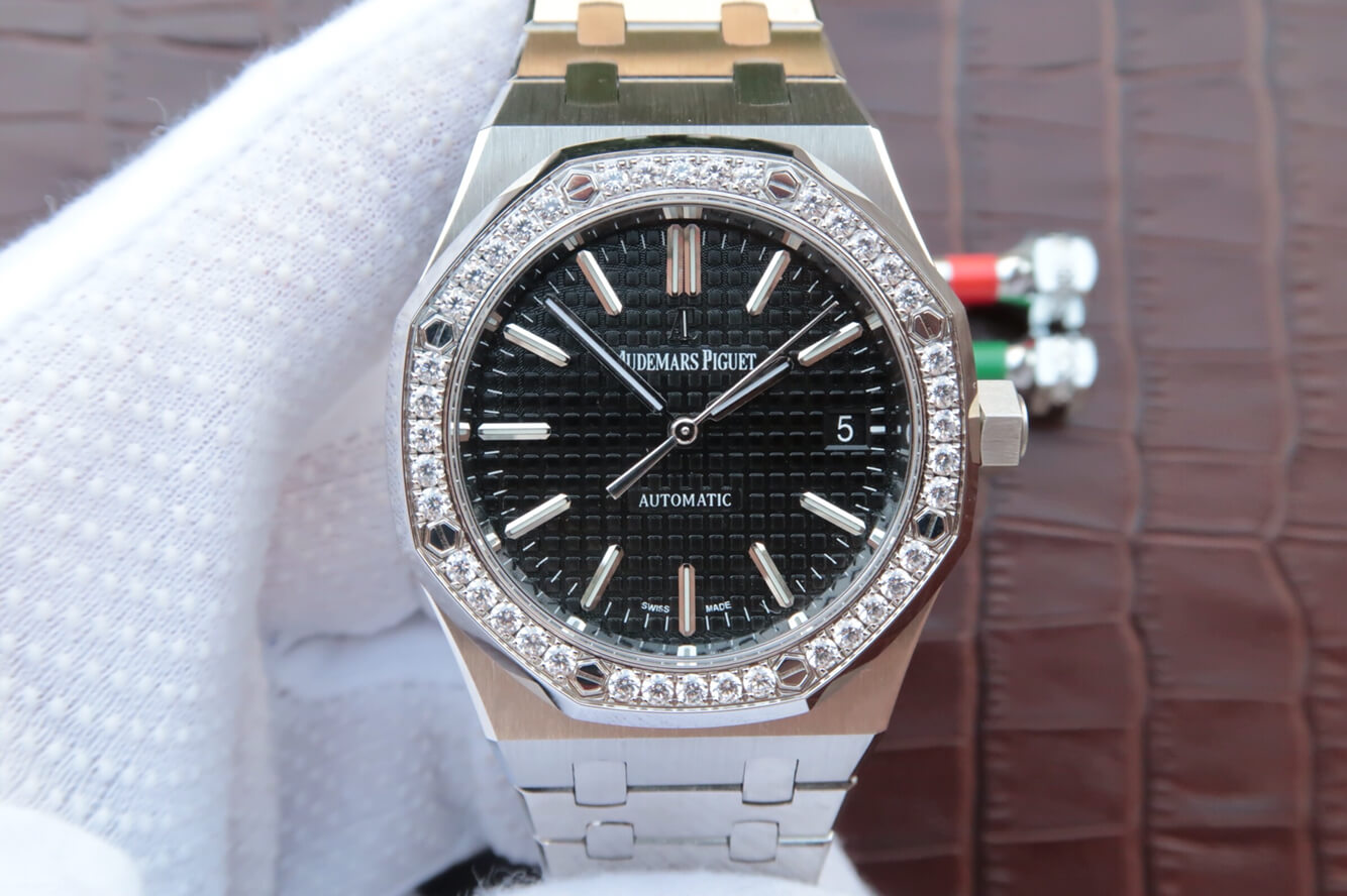 Audemars Piguet Royal Oak 15400/15450 Couple Watch JF Factory Black Dial Replica Watch Audemars Piguet Royal Oak 15400/15450 Couple Watch JF Factory Black Dial Replica Watch