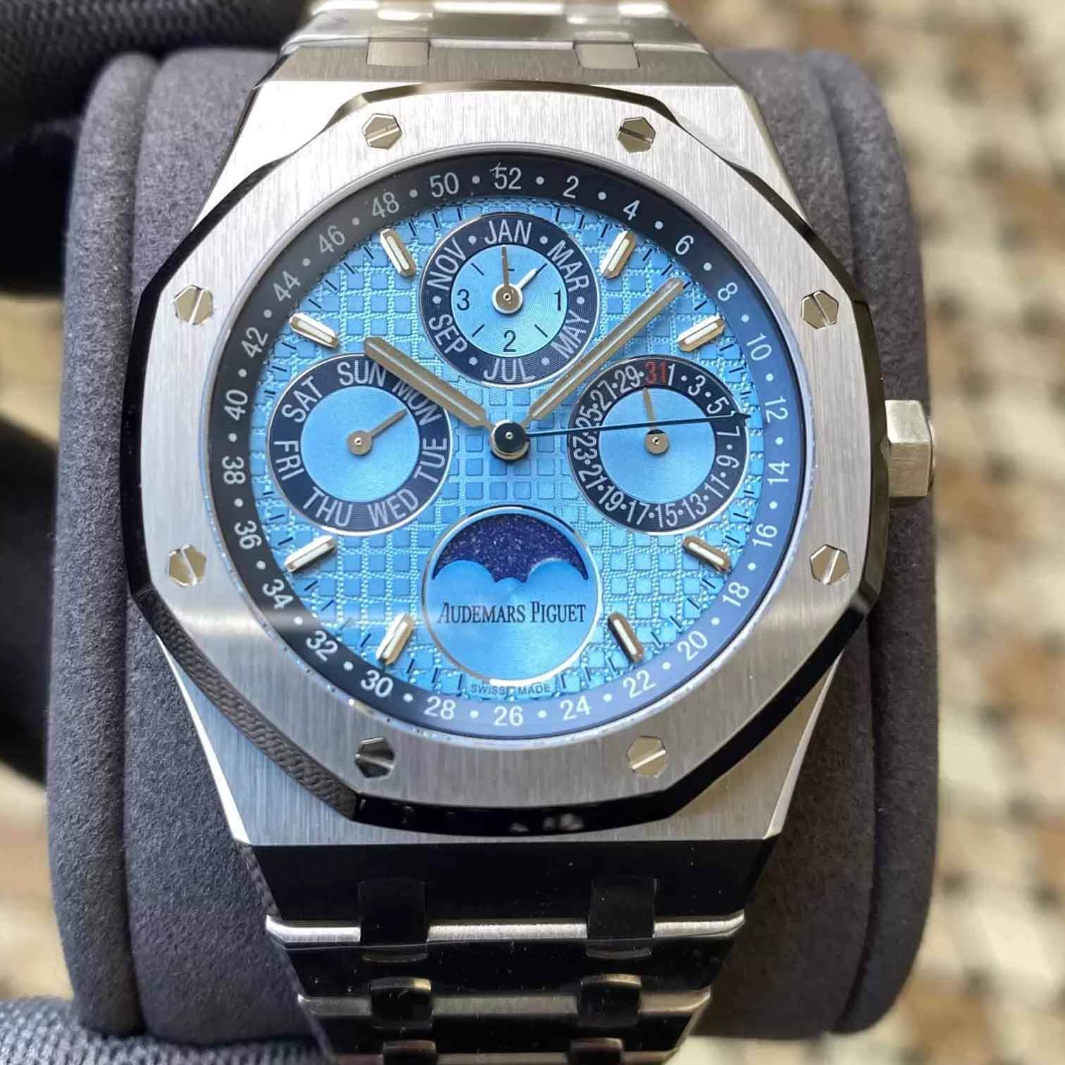 Audemars Piguet Royal Oak 26574PT.OO.1220PT.01 APS Factory Blue Dial Replica Watch Audemars Piguet Royal Oak 26574PT.OO.1220PT.01 APS Factory Blue Dial Replica Watch