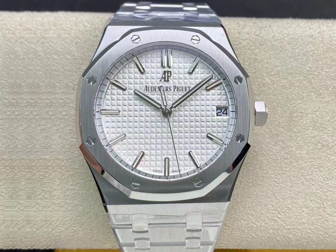 Audemars Piguet Royal Oak 15500ST.OO.1220ST.04 ZF Factory V2 White Dial Replica Watch Audemars Piguet Royal Oak 15500ST.OO.1220ST.04 ZF Factory V2 White Dial Replica Watch