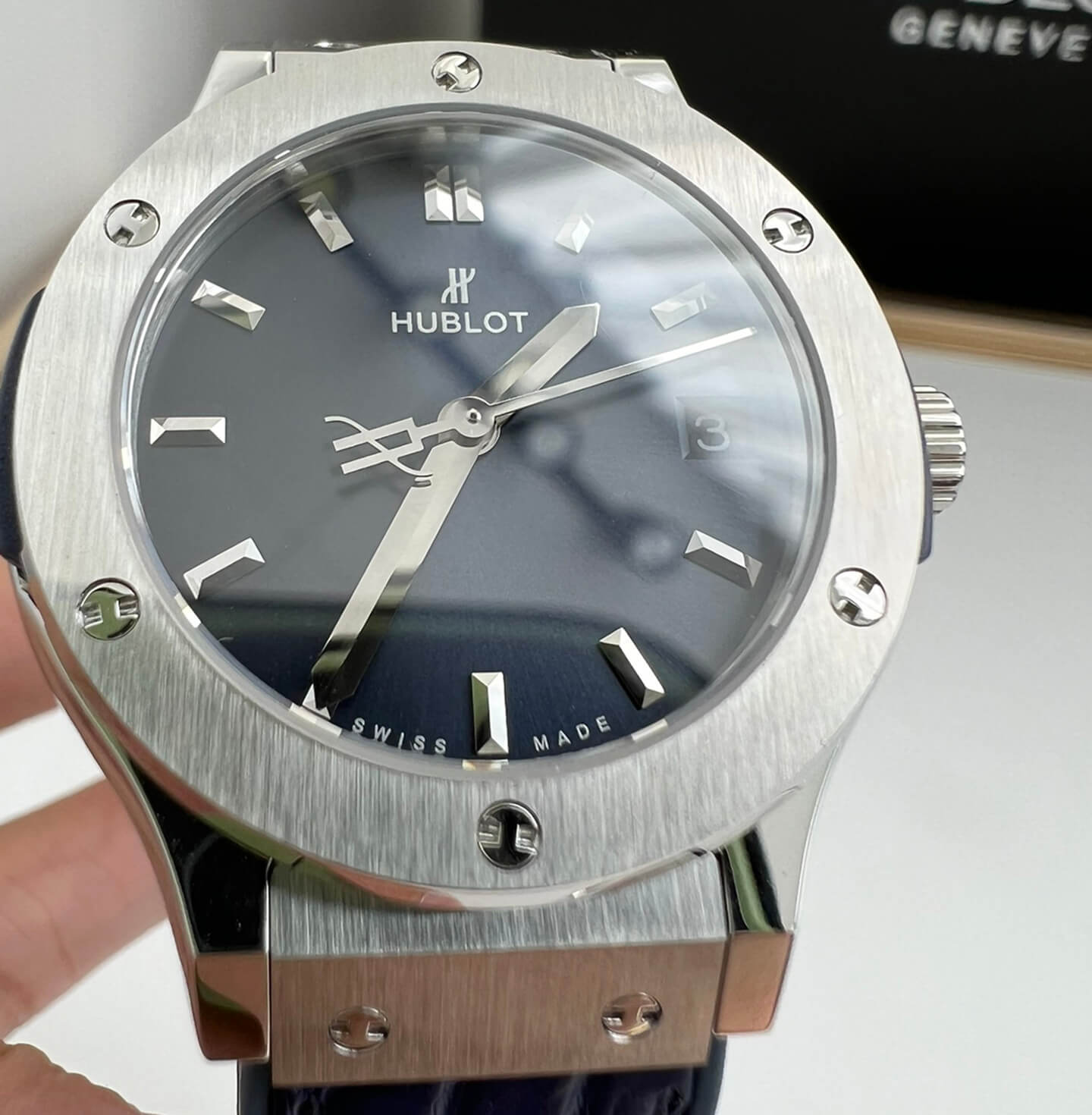 Hublot Classic Fusion 581.NX.7170.LR 33MM HB Factory Leather Strap Replica Watch Hublot Classic Fusion 581.NX.7170.LR 33MM HB Factory Leather Strap Replica Watch