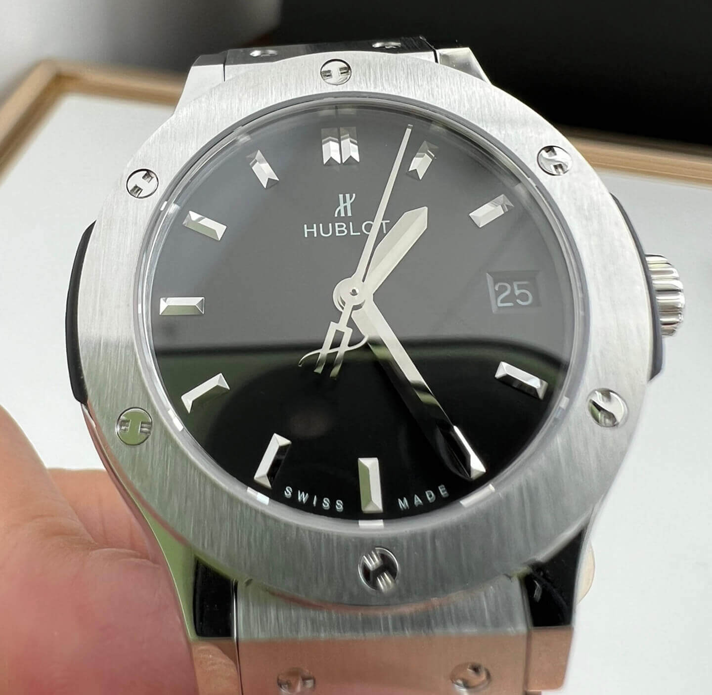 Hublot Classic Fusion 581.NX.1171.RX 33MM Quartz HB Factory Black Dial Replica Watch Hublot Classic Fusion 581.NX.1171.RX 33MM Quartz HB Factory Black Dial Replica Watch