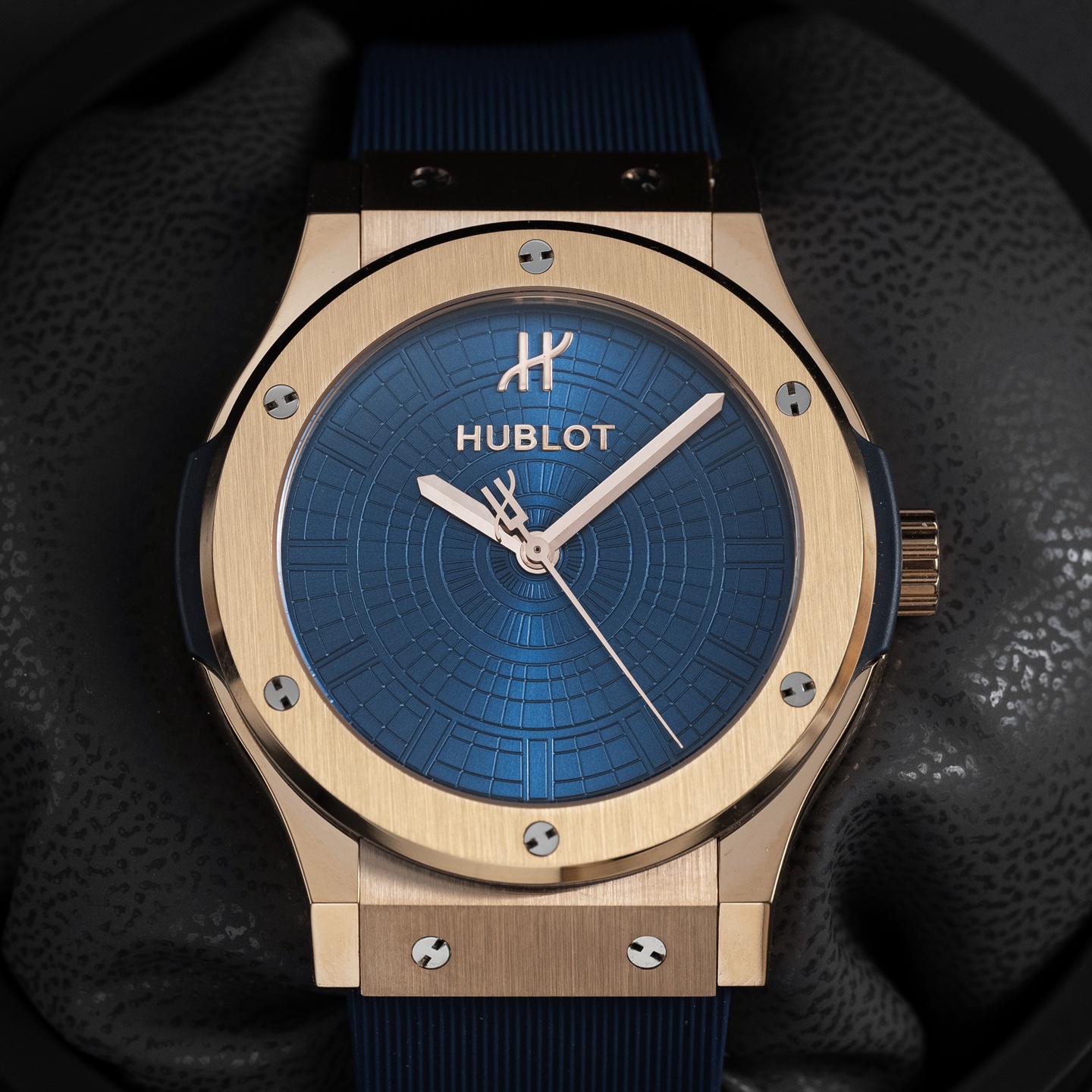 Hublot Classic Fusion 542.OX.7180.RX.HBP24 Rose Gold Bezel Replica Watch - Best Quality Replica Watches UK Swiss Watch Brands 1:1 Replica Fake Watch