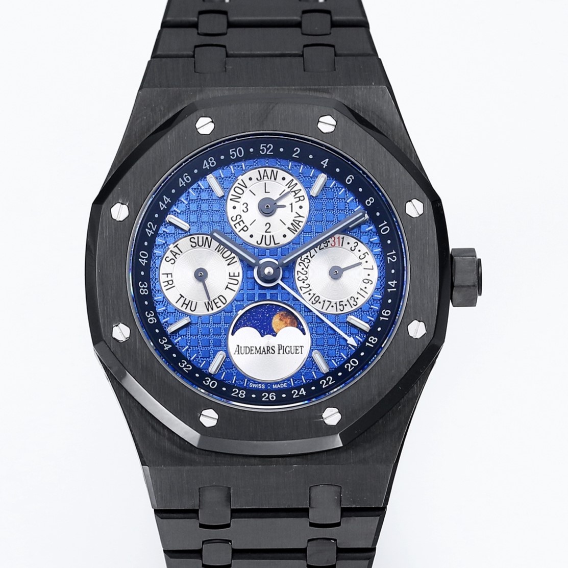 Audemars Piguet Royal Oak 26599CE.OO.1225CE.01 BBS Factory Month Display Replica Watch - Best Quality Replica Watches UK Swiss Watch Brands 1:1 Replica Fake Watch