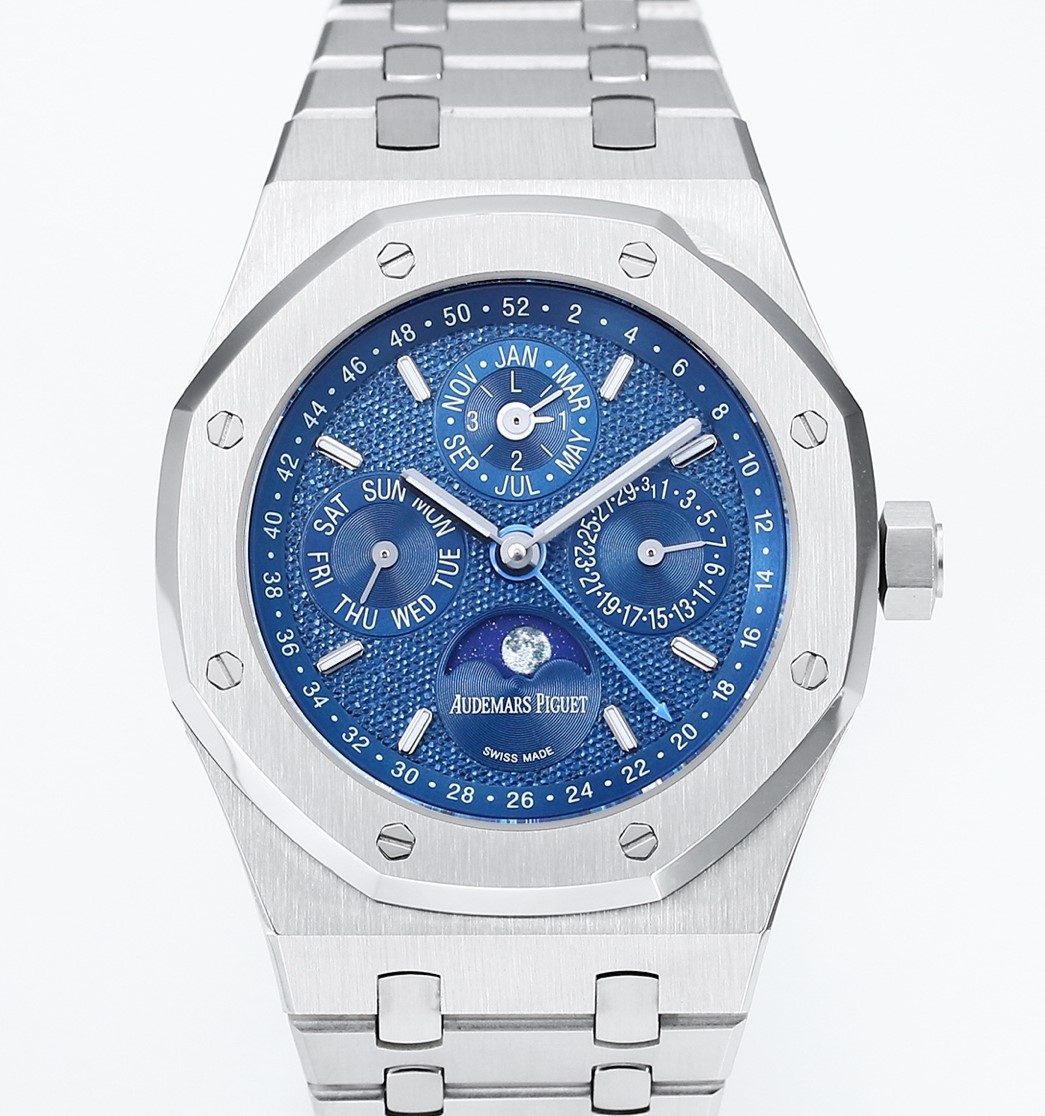 Audemars Piguet Royal Oak 26574BC.OO.1220BC.02 BBS Factory Date Display Replica Watch - Best Quality Replica Watches UK Swiss Watch Brands 1:1 Replica Fake Watch